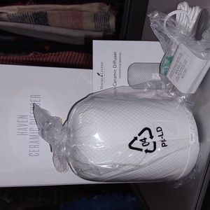 Young Living Haven Ceramic Essential Oil Diffuser NEW IN BOX!  NIB!